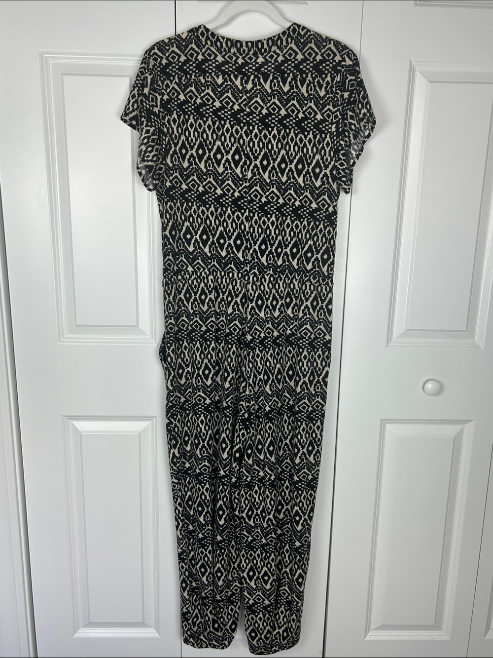 Corey Lynne Calter  Black and Cream Geometric Zip-Front Jumpsuit Size Medium - Picture 8 of 8